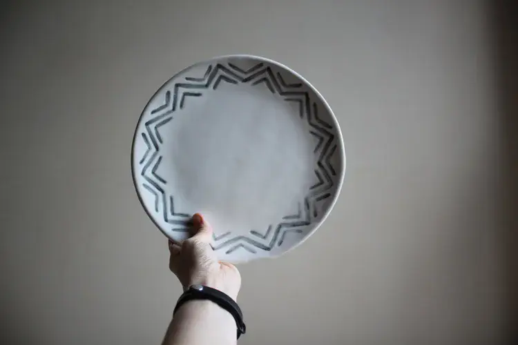 Stoneware tableware set in earthy tones